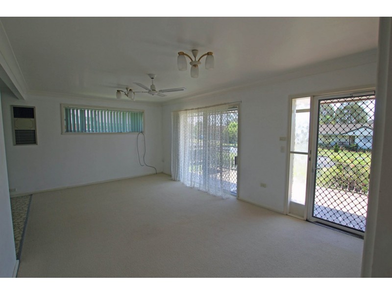 2 Donald Avenue, Taree NSW 2430