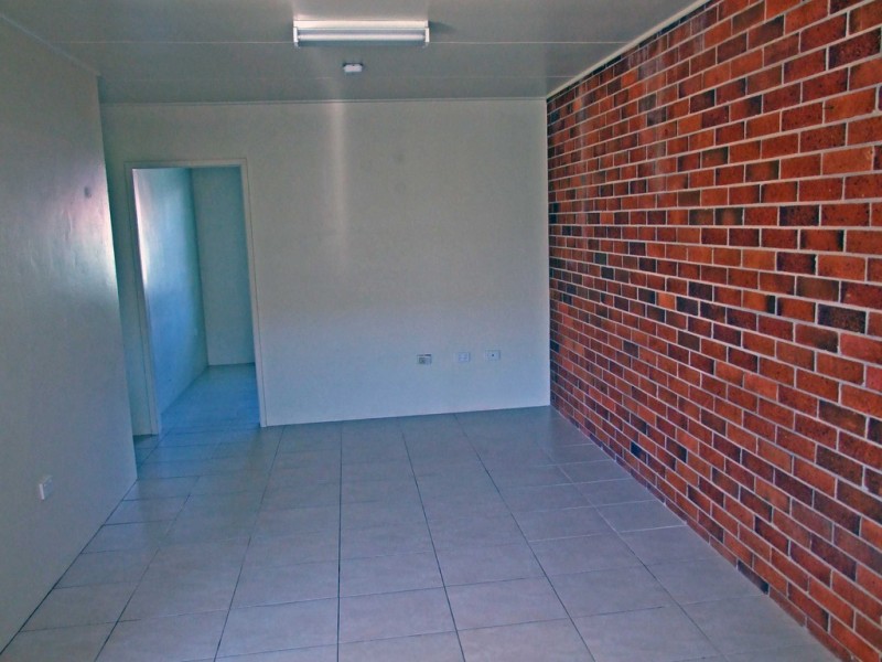 2/33 Chatham Avenue, Taree NSW 2430