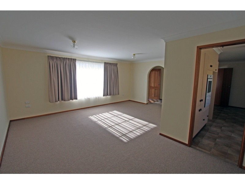 4 Tern Close, Old Bar NSW 2430