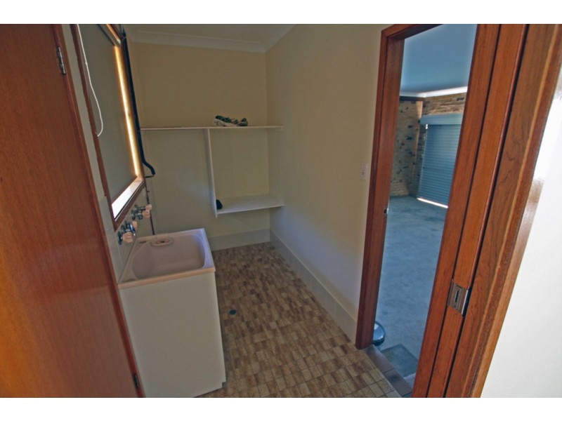 4 Tern Close, Old Bar NSW 2430