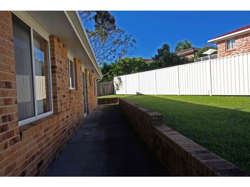 4 Tern Close, Old Bar NSW 2430