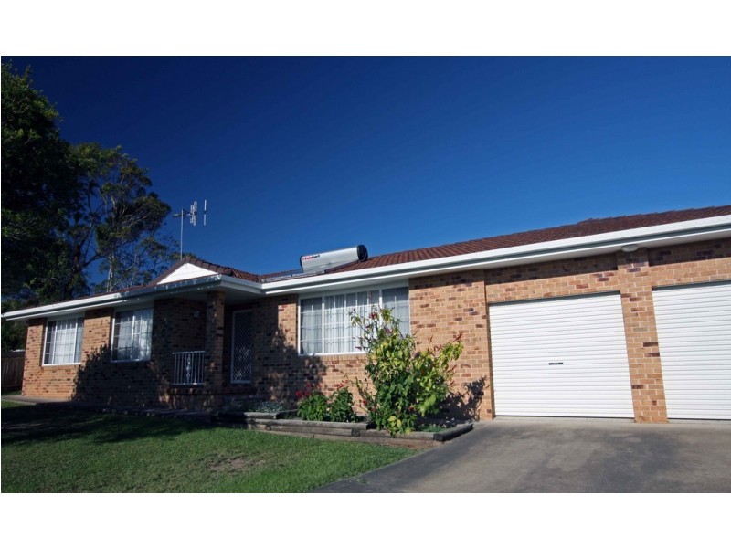 4 Tern Close, Old Bar NSW 2430