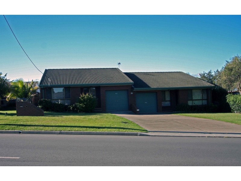 2/85 Old Bar Road, Old Bar NSW 2430