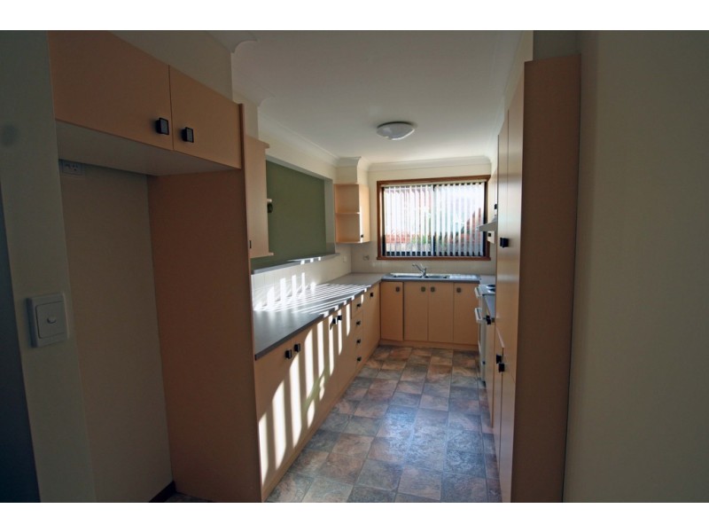 2/85 Old Bar Road, Old Bar NSW 2430