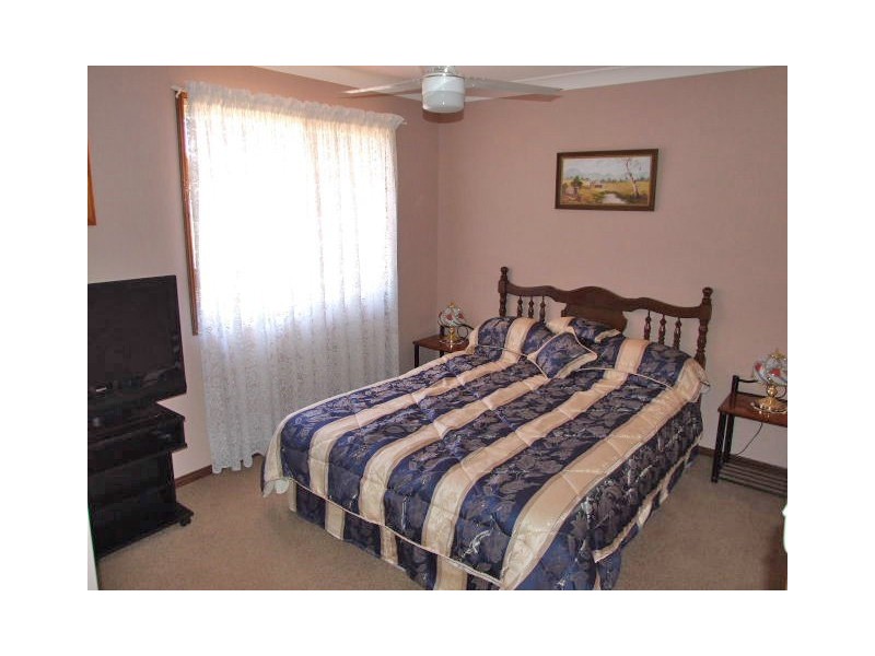 27 Wentworth Street, Taree NSW 2430