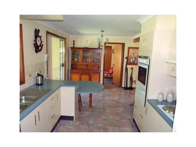 27 Wentworth Street, Taree NSW 2430