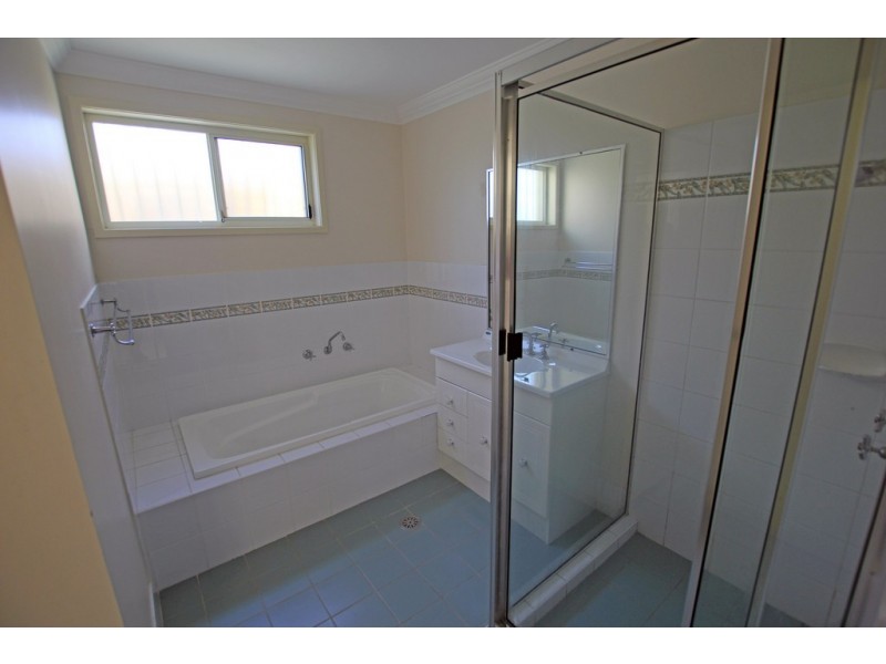 2/9 Nagle Close, Taree NSW 2430