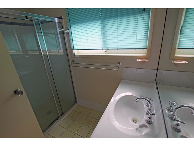 2/9 Nagle Close, Taree NSW 2430