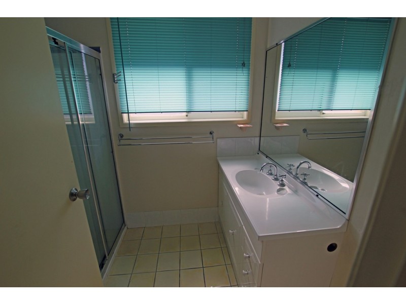 2/9 Nagle Close, Taree NSW 2430