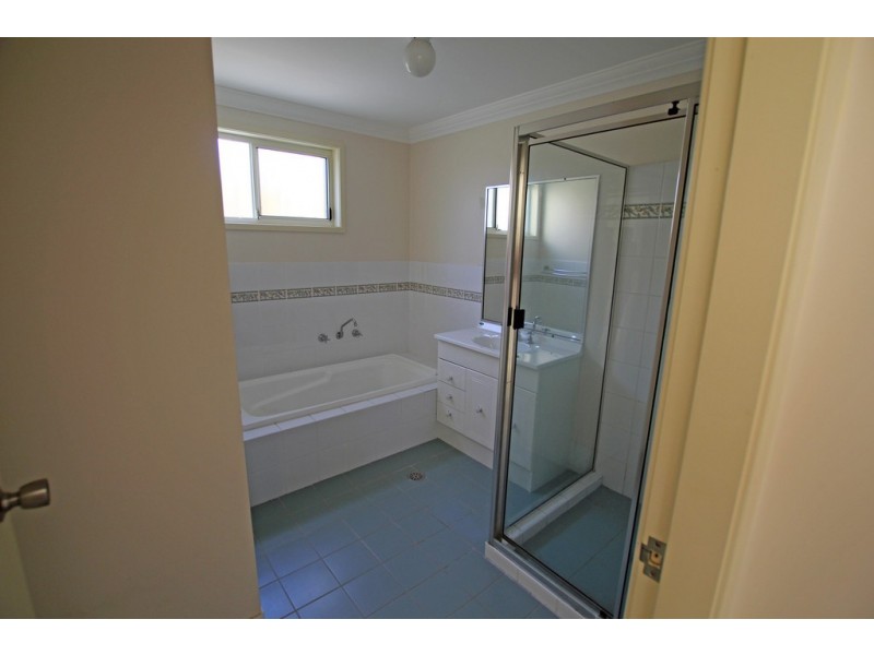 2/9 Nagle Close, Taree NSW 2430