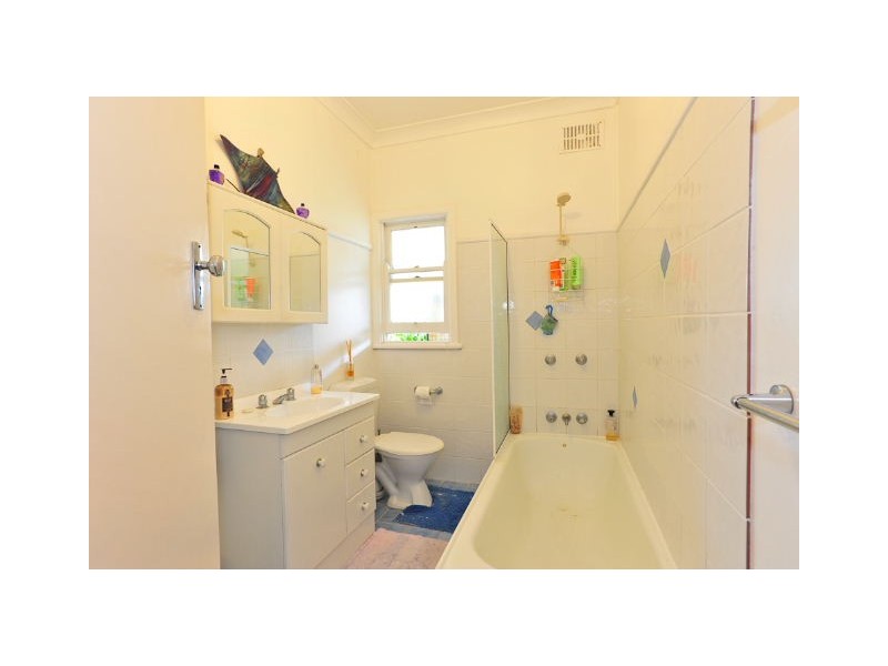 8 Veronica Street, Taree NSW 2430