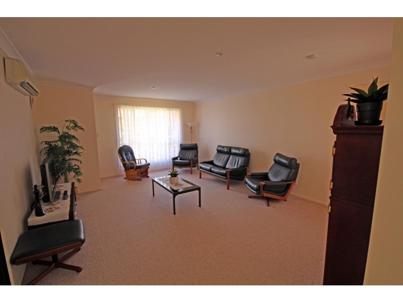 50 Lawson Crescent, Taree NSW 2430