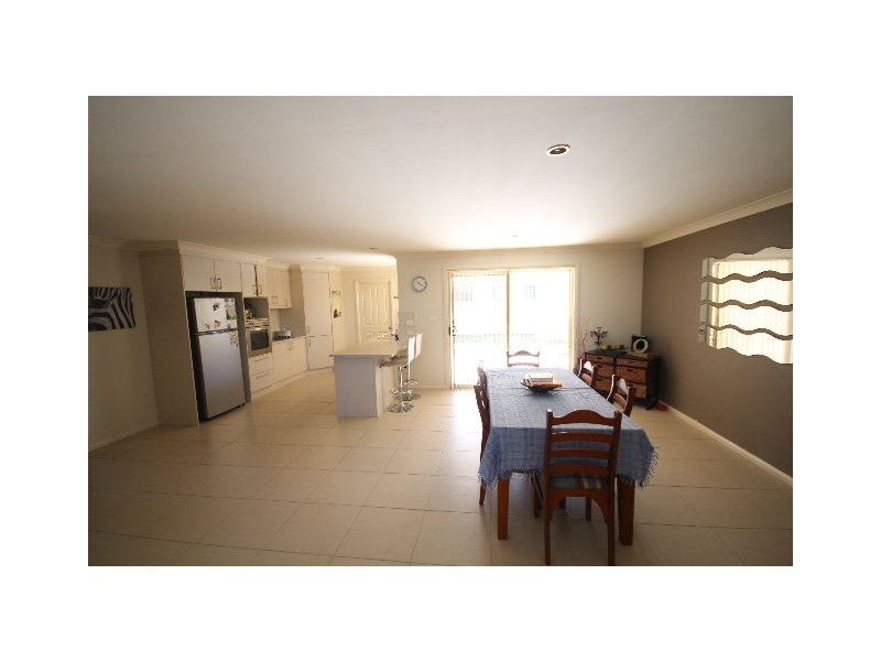 9 Bluehaven Drive, Old Bar NSW 2430