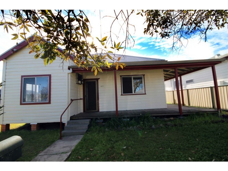 43 Commerce Street, Taree NSW 2430
