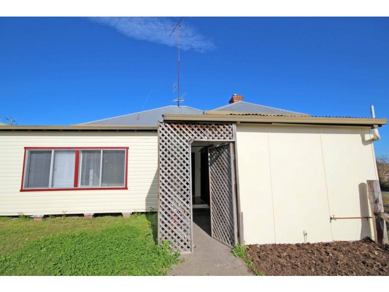 43 Commerce Street, Taree NSW 2430