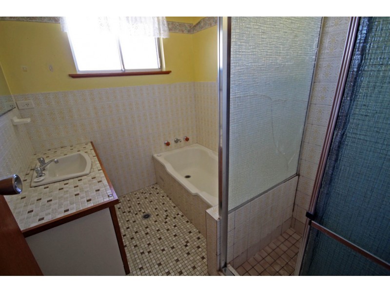 28 Hillcrest Avenue, Wingham NSW 2429