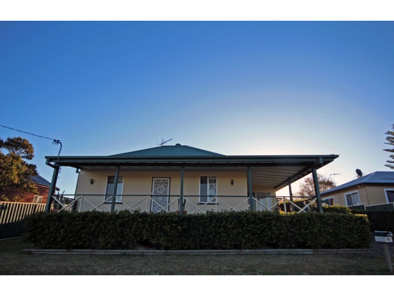 30 Marlee Street, Wingham NSW 2429