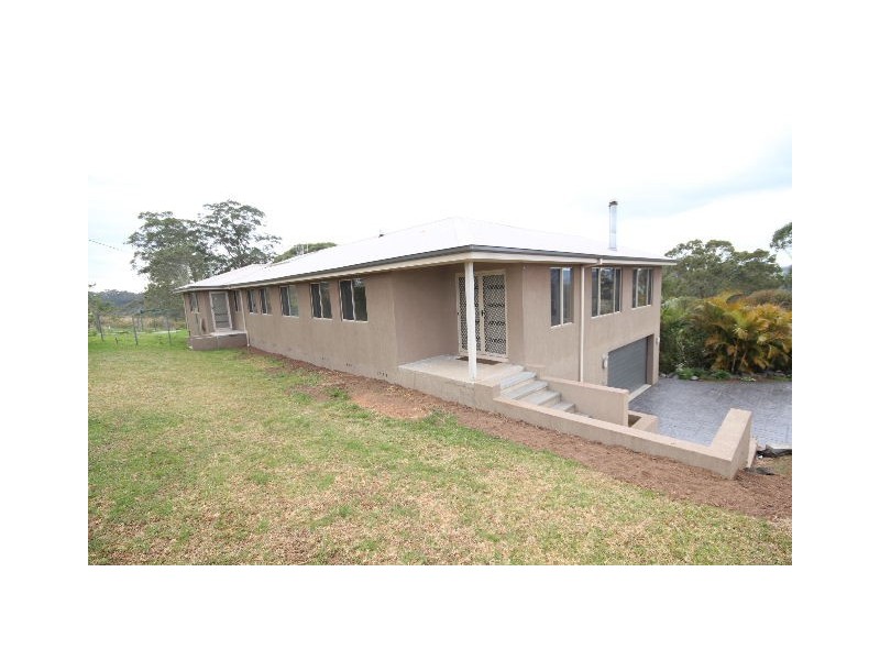 16 The Cedars Drive, Wingham NSW 2429
