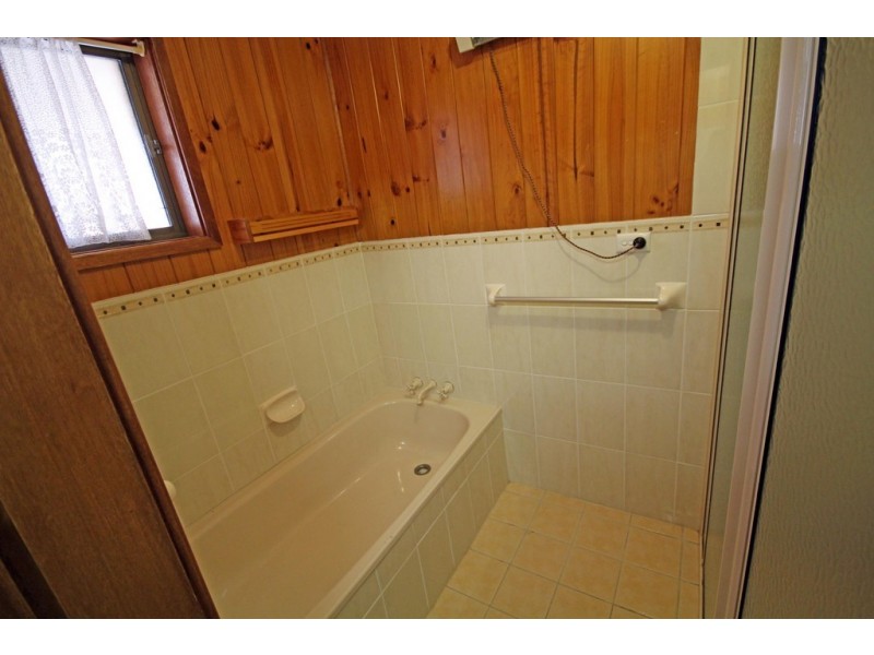 17 Dugdale Avenue, Taree NSW 2430