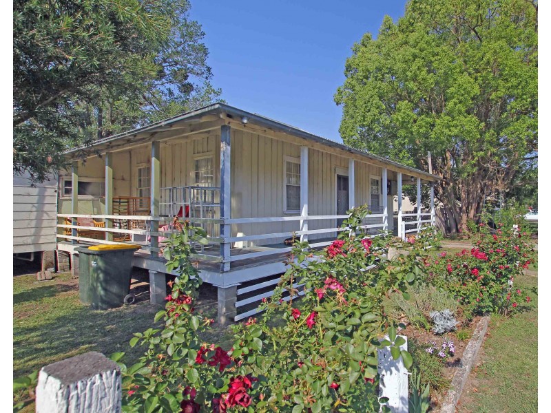 4 Wharf Street, Coopernook NSW 2426