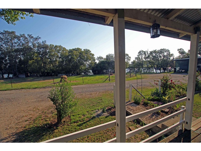 4 Wharf Street, Coopernook NSW 2426