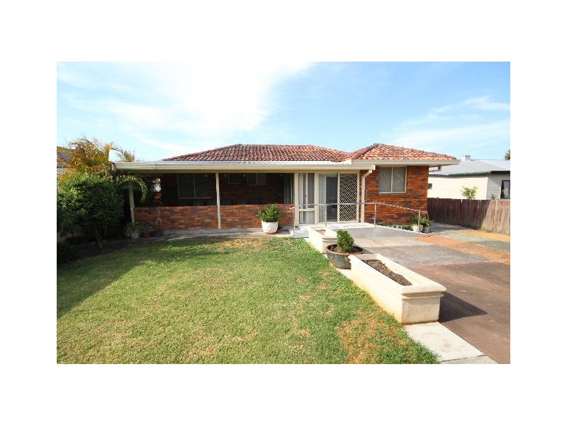 10 Lyndhurst Street, Taree NSW 2430