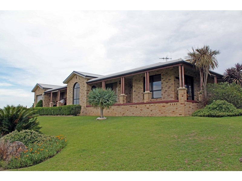 94 Skyline Drive, Wingham NSW 2429