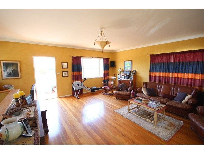 8 Pacific Street, Wallabi Point NSW 2430