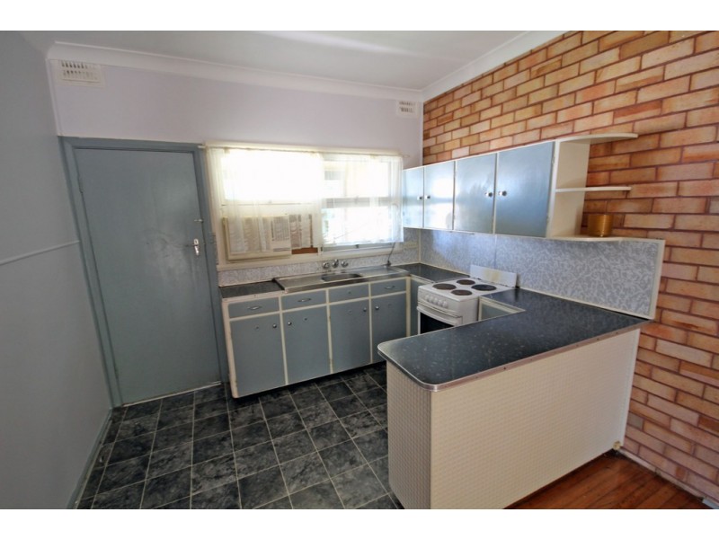 2/1 Commerce Lane, Taree NSW 2430