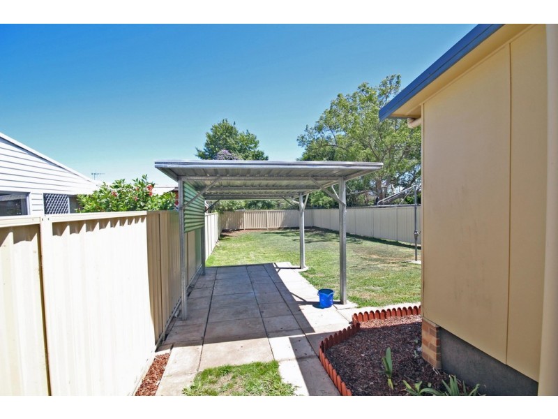 2/1 Commerce Lane, Taree NSW 2430