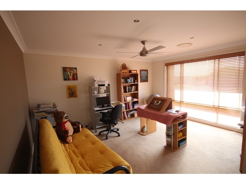 37 Albatross Way, Old Bar NSW 2430