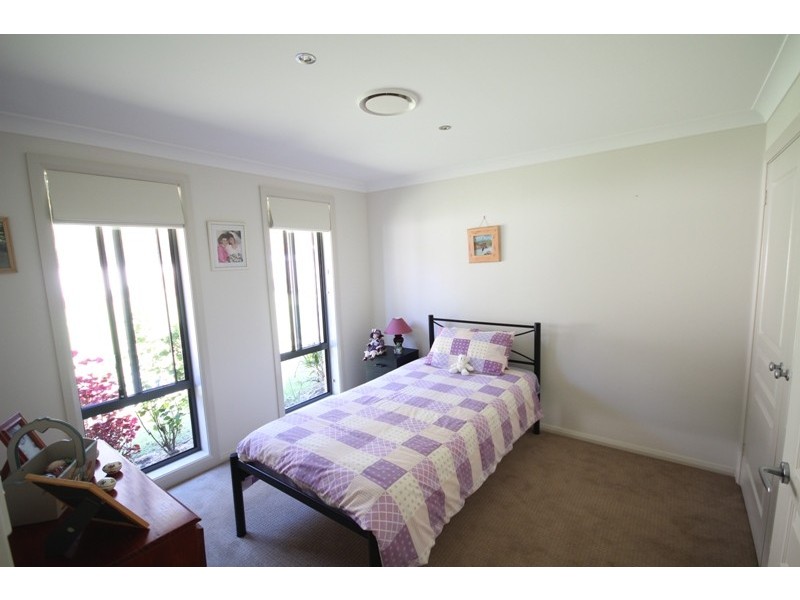 37 Albatross Way, Old Bar NSW 2430