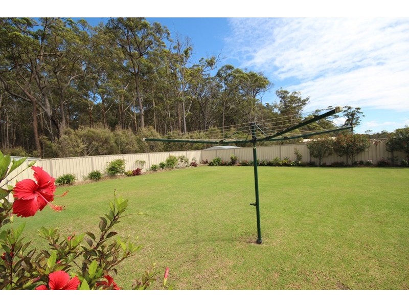 37 Albatross Way, Old Bar NSW 2430