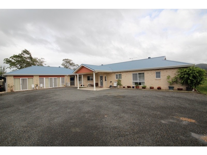 8 Summerland Place, Wingham NSW 2429