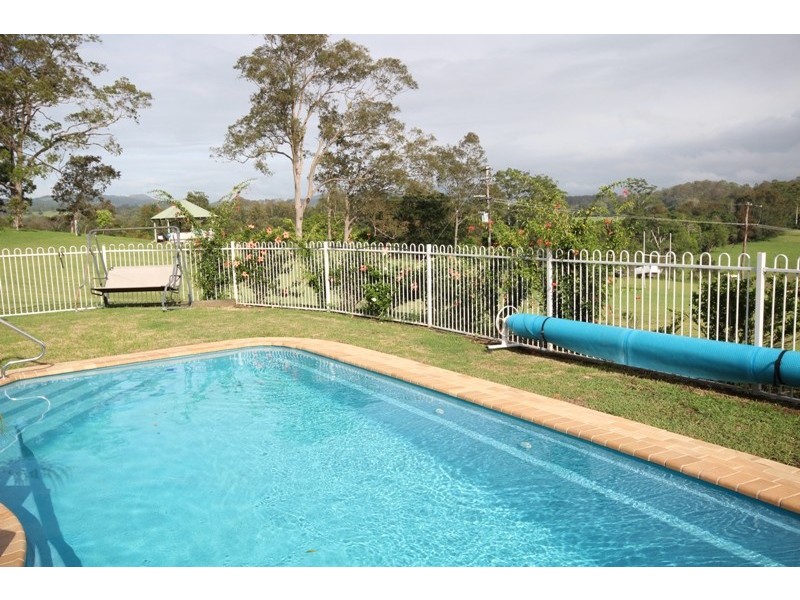 8 Summerland Place, Wingham NSW 2429