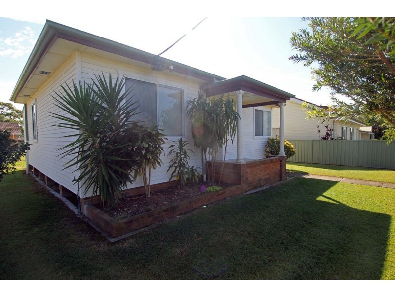 27 Chatham Avenue, Taree NSW 2430