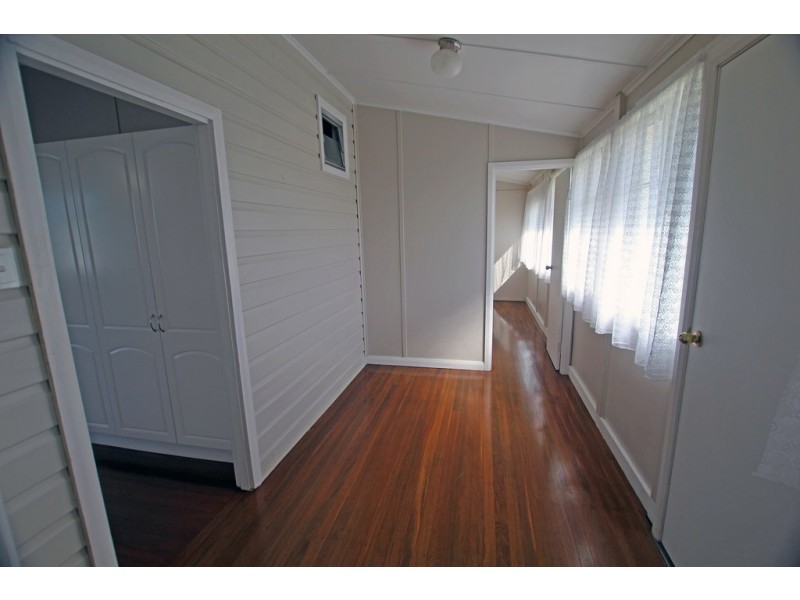 27 Chatham Avenue, Taree NSW 2430