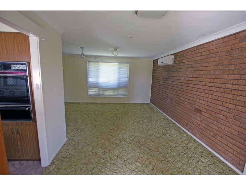 37 Kanangra Drive, Taree NSW 2430