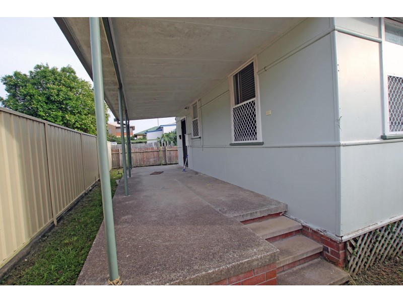 6 Latham Avenue, Taree NSW 2430