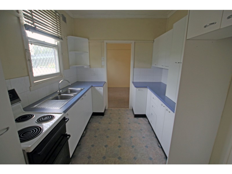 6 Latham Avenue, Taree NSW 2430