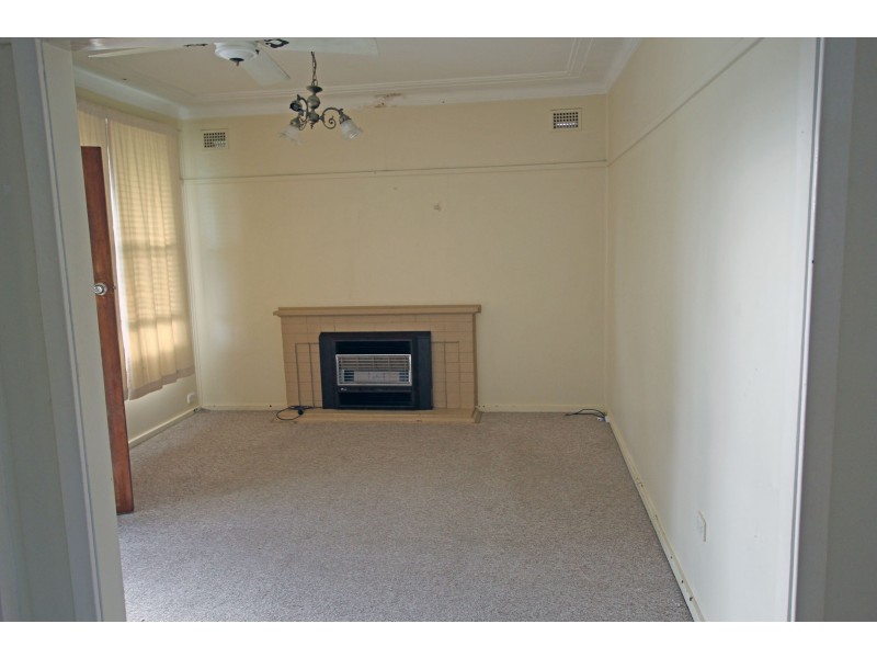 6 Latham Avenue, Taree NSW 2430