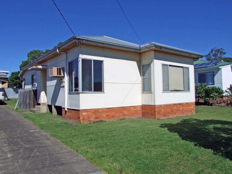 4 York Street, Taree NSW 2430