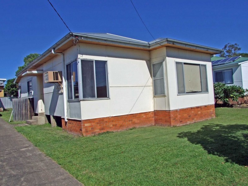 4 York Street, Taree NSW 2430