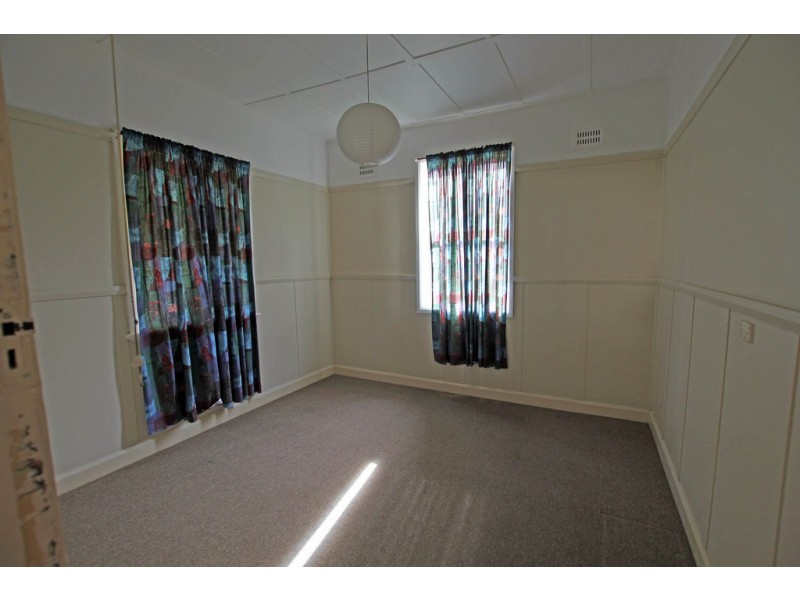 18 Beeton Parade, Taree NSW 2430