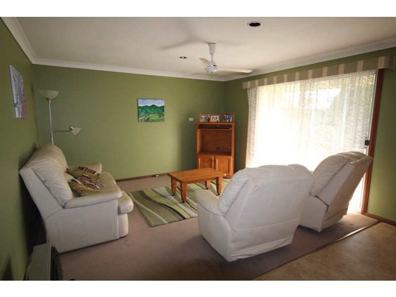 2 McLaughlin Avenue, Taree NSW 2430
