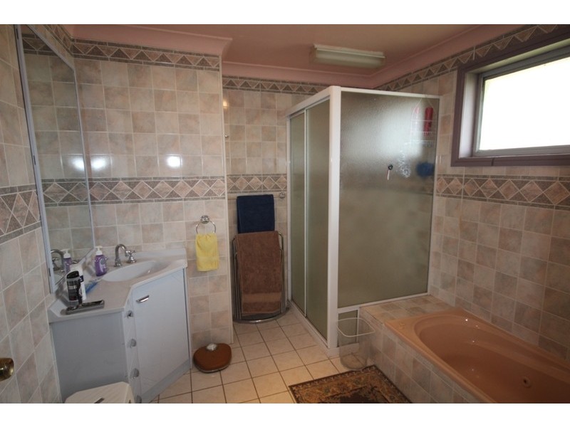 2 McLaughlin Avenue, Taree NSW 2430