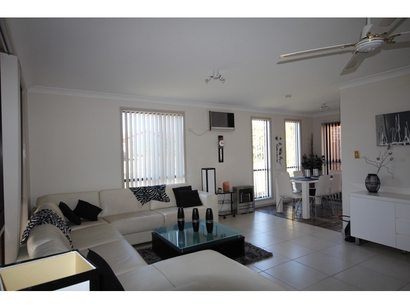 35 Rosewood Crescent, Taree NSW 2430