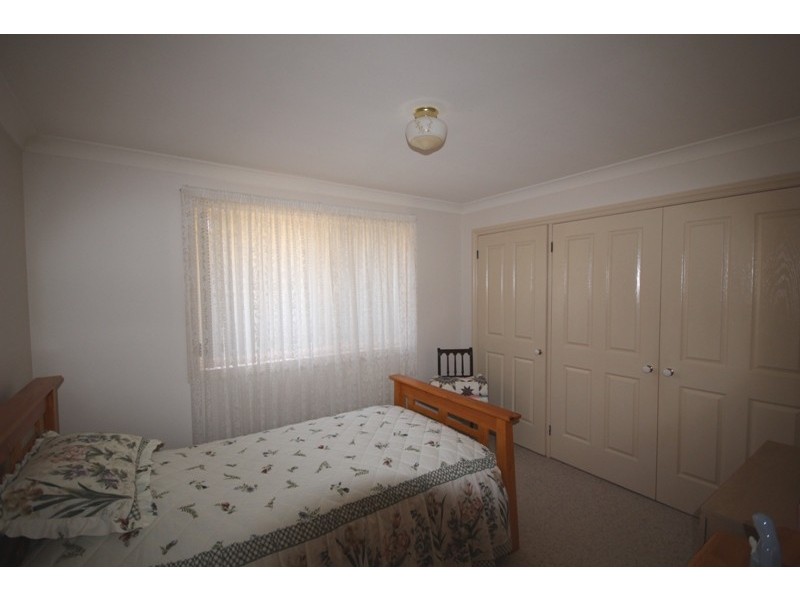 111 Waterman Street, Old Bar NSW 2430