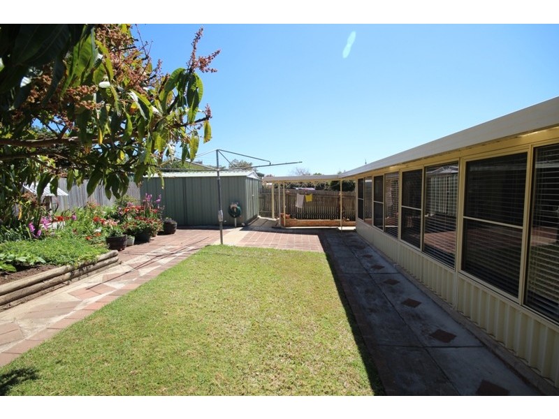 111 Waterman Street, Old Bar NSW 2430