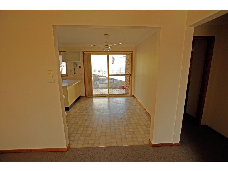 2/126 High Street, Taree NSW 2430